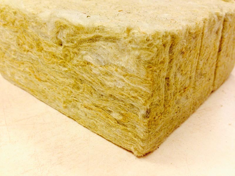 pannello isolante con fibre vetrose